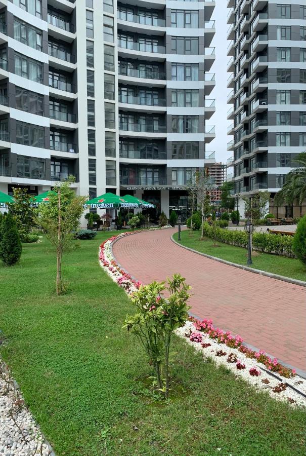 White Sails Apartment Batumi Kültér fotó