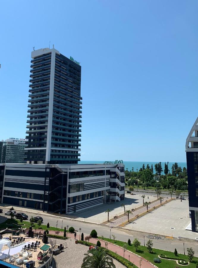 White Sails Apartment Batumi Kültér fotó
